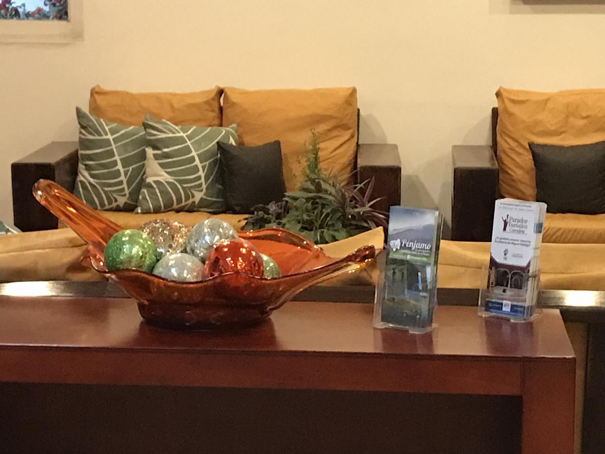 彭哈莫圣米格尔酒店 Pénjamo 外观 照片