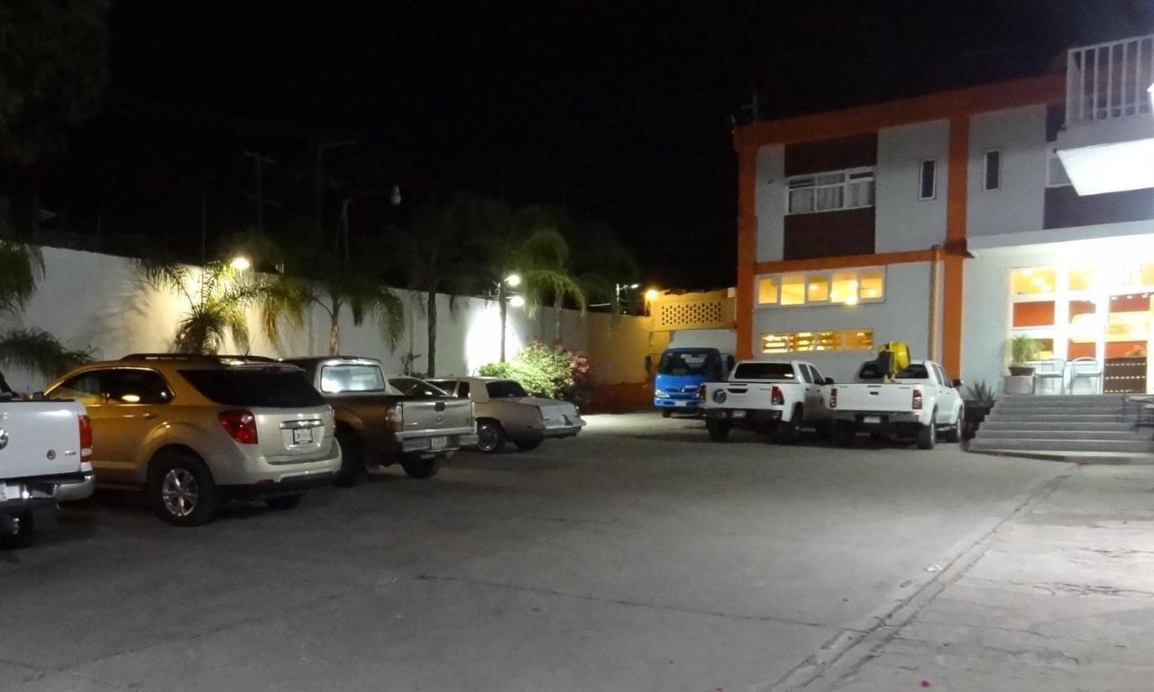彭哈莫圣米格尔酒店 Pénjamo 外观 照片